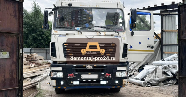 Демонтаж дома в микрорайоне Железнодорожный недорого и быстро