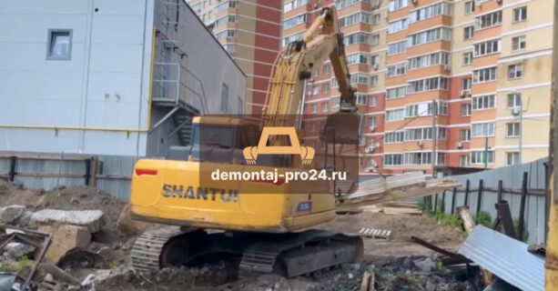Демонтаж дома в микрорайоне Железнодорожный недорого и быстро