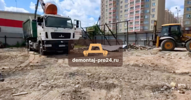 Демонтаж дома в микрорайоне Железнодорожный недорого и быстро