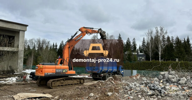 Демонтаж дома в поселке Драчёво недорого и быстро