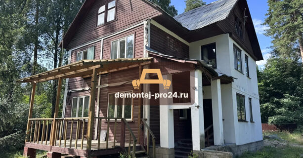 Демонтаж дома в поселке Ильинский недорого и быстро