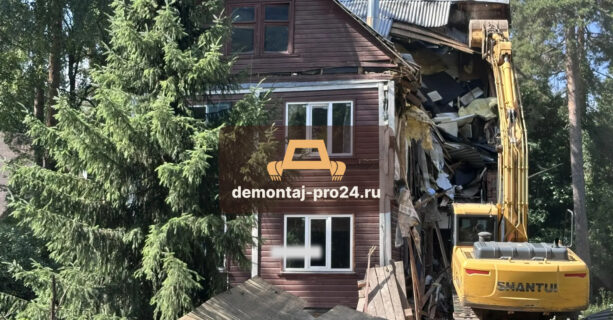 Демонтаж дома в поселке Ильинский недорого и быстро
