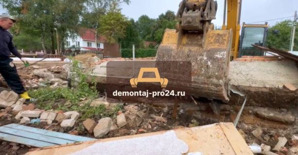 Демонтаж дома в поселке Назарьево недорого и быстро
